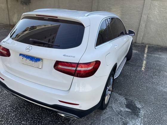 MERCEDES-BENZ GLC 250 2.0 CGI GASOLINA SPORT 4MATIC 9G-TRONIC